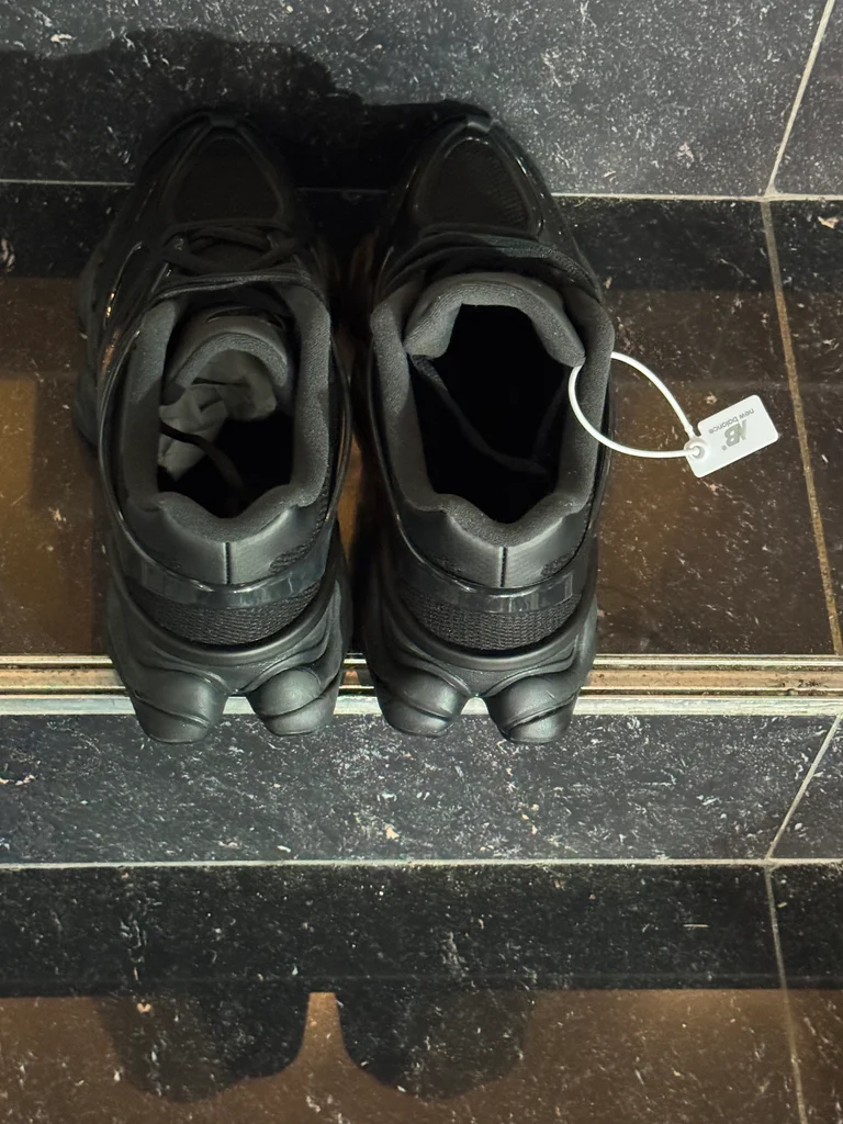 New Balance 9060X – Noir – Neuve avec boîte et étiquette – Pointure 43 – photo 3